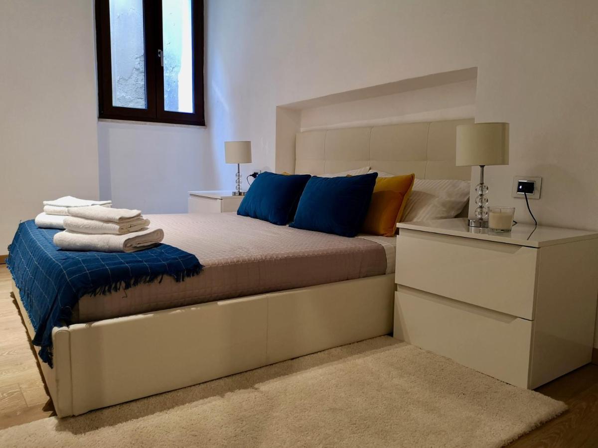 이글레시아스 Nel Cuore Del Centro Storico Con Comfort E Stile 아파트 외부 사진
