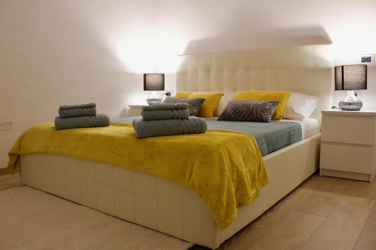 이글레시아스 Nel Cuore Del Centro Storico Con Comfort E Stile 아파트 외부 사진
