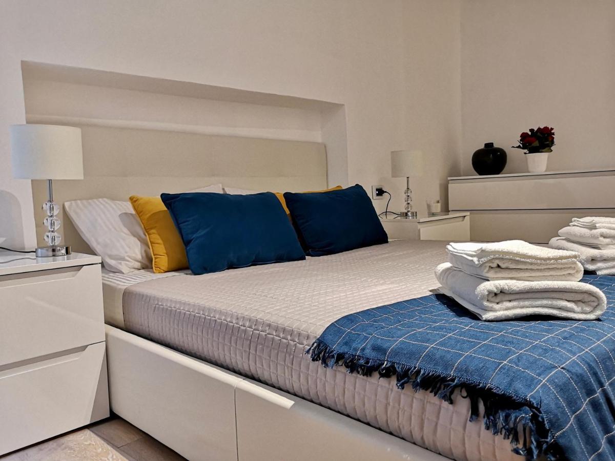 이글레시아스 Nel Cuore Del Centro Storico Con Comfort E Stile 아파트 외부 사진